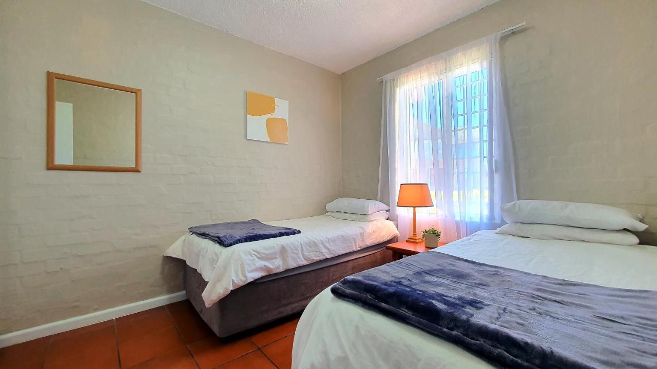 Escape To Paradise: Beachside Apartment Jeffreys Bay Exterior foto